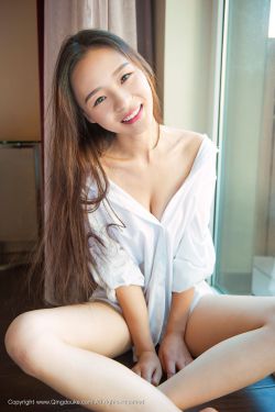 新潮女空姐